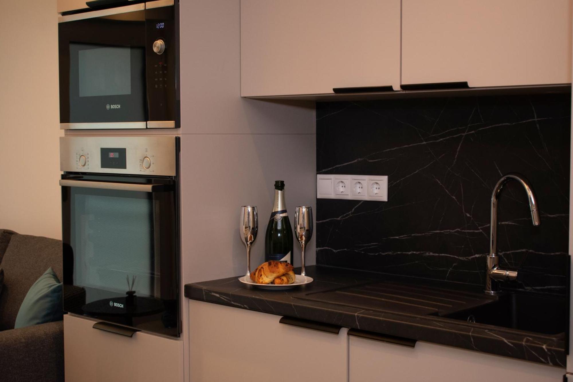 Luxury Cozy 2 Bdr Downtown Apt.4 Boedapest Buitenkant foto